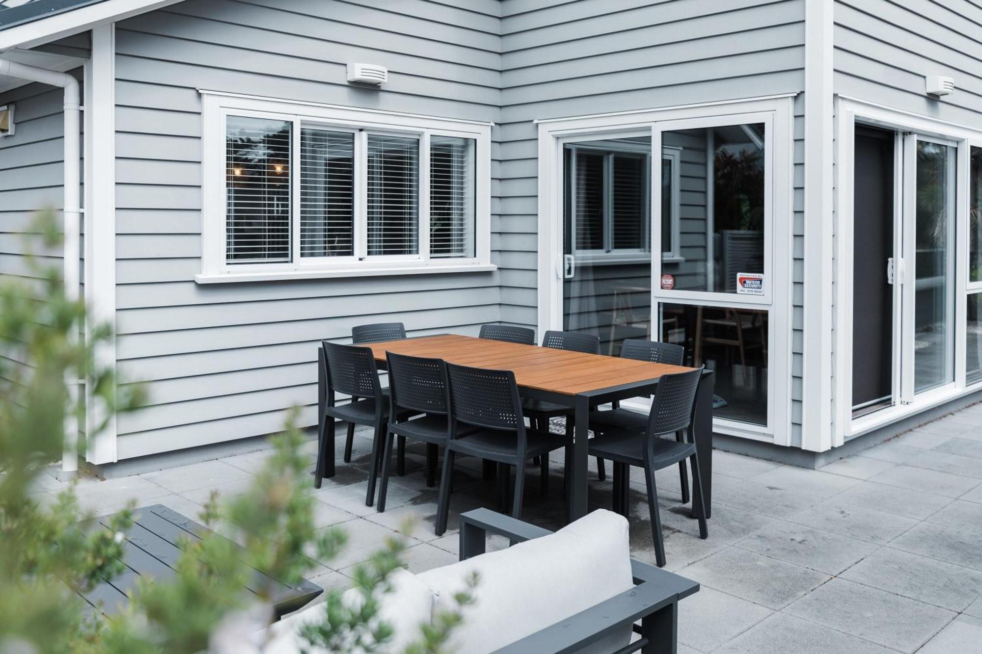 Stunning Tranquil Home With Green Space Views Mount Maunganui Esterno foto